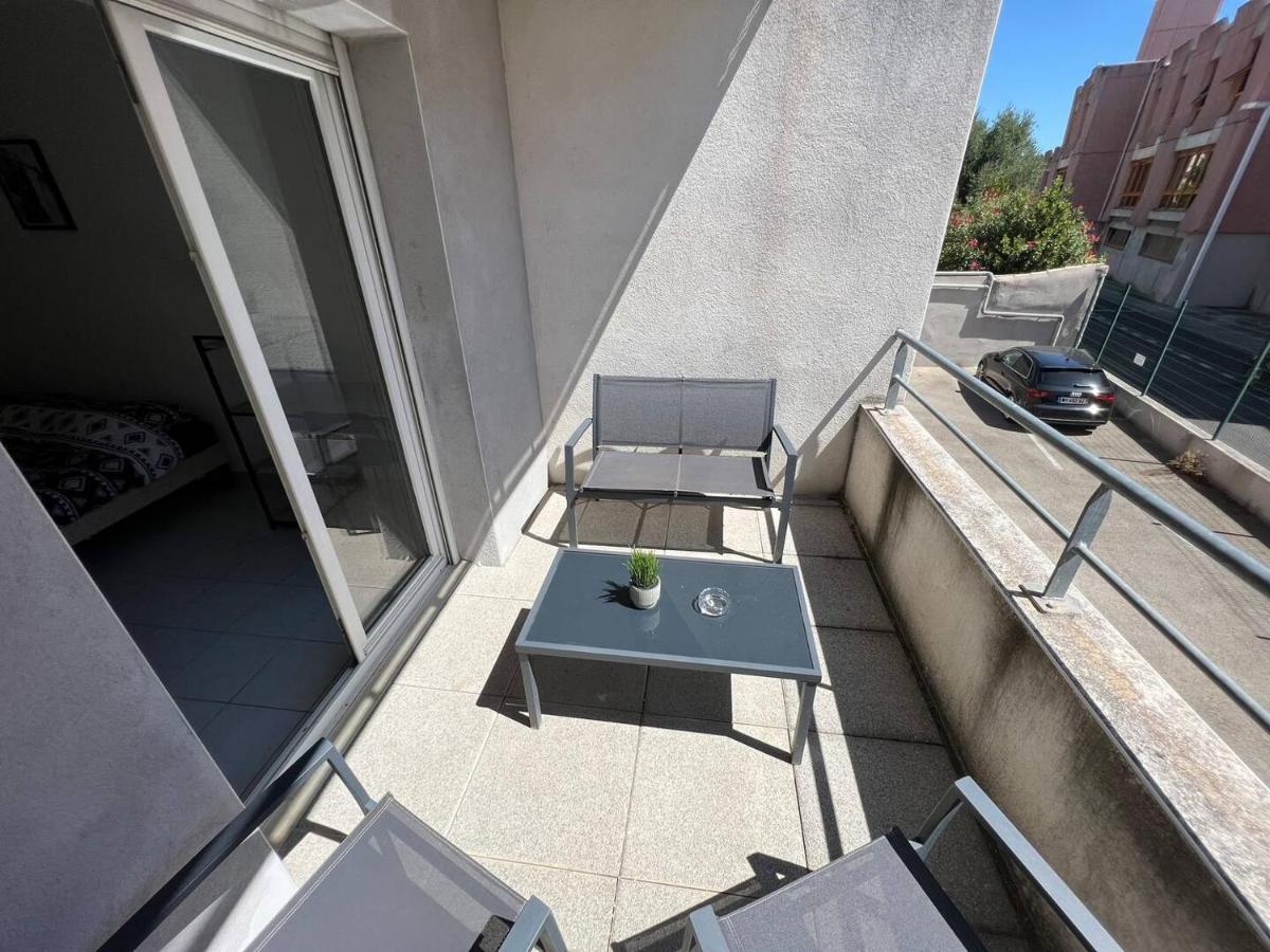 Studio Le 2, Free Parking, Free Wifi, Transports Lägenhet Nîmes Exteriör bild